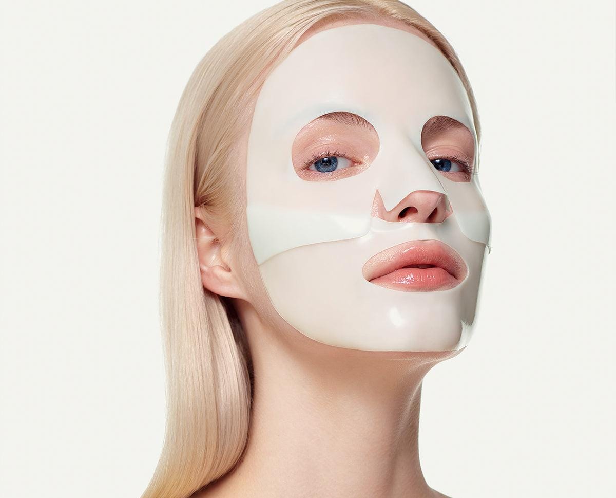 KOJIC ACID TURMERIC BRIGHTENING GEL MASK